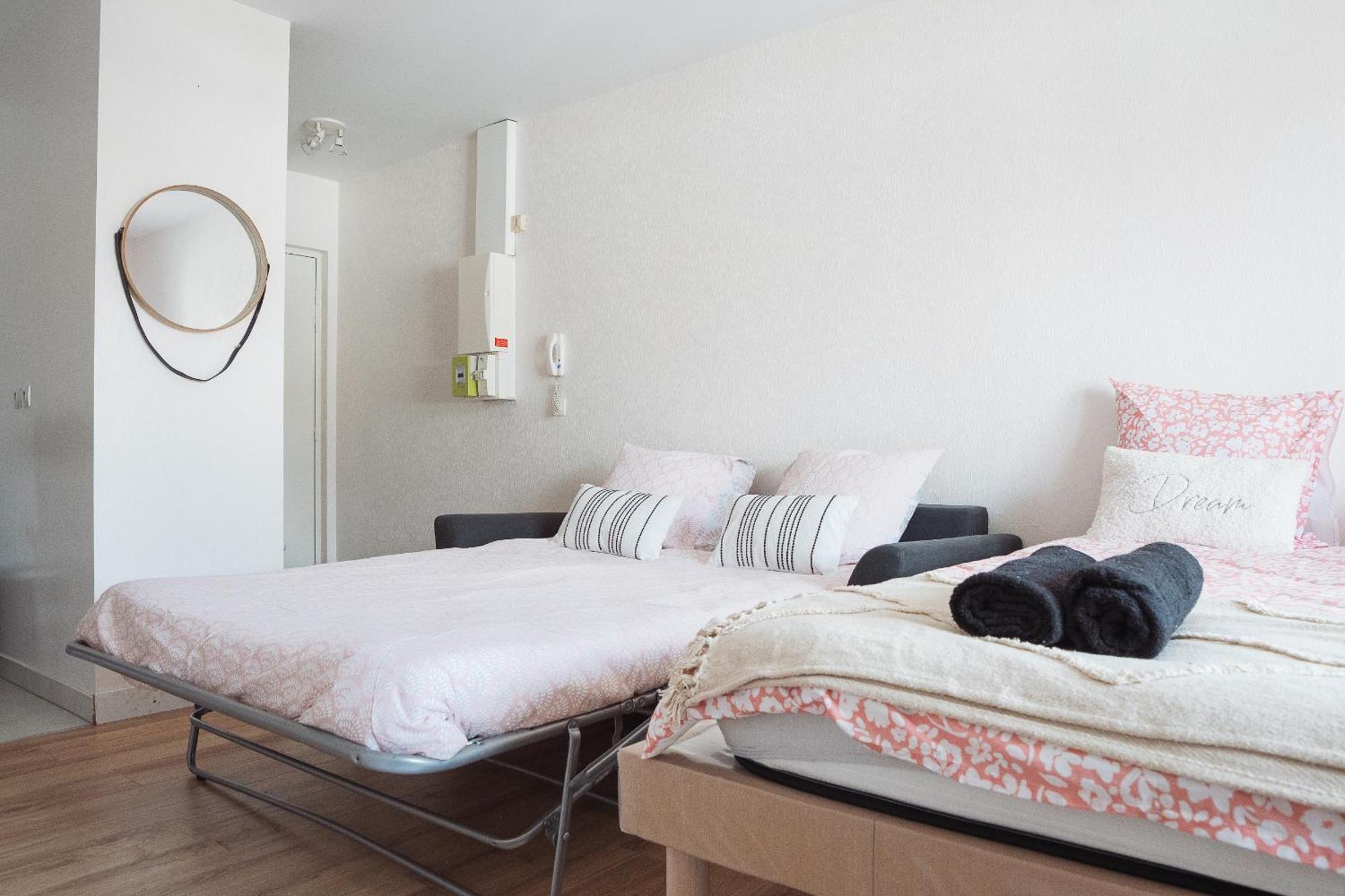 דירות Esbly Cosy Studio Entre Paris Et Disneyland Paris מראה חיצוני תמונה