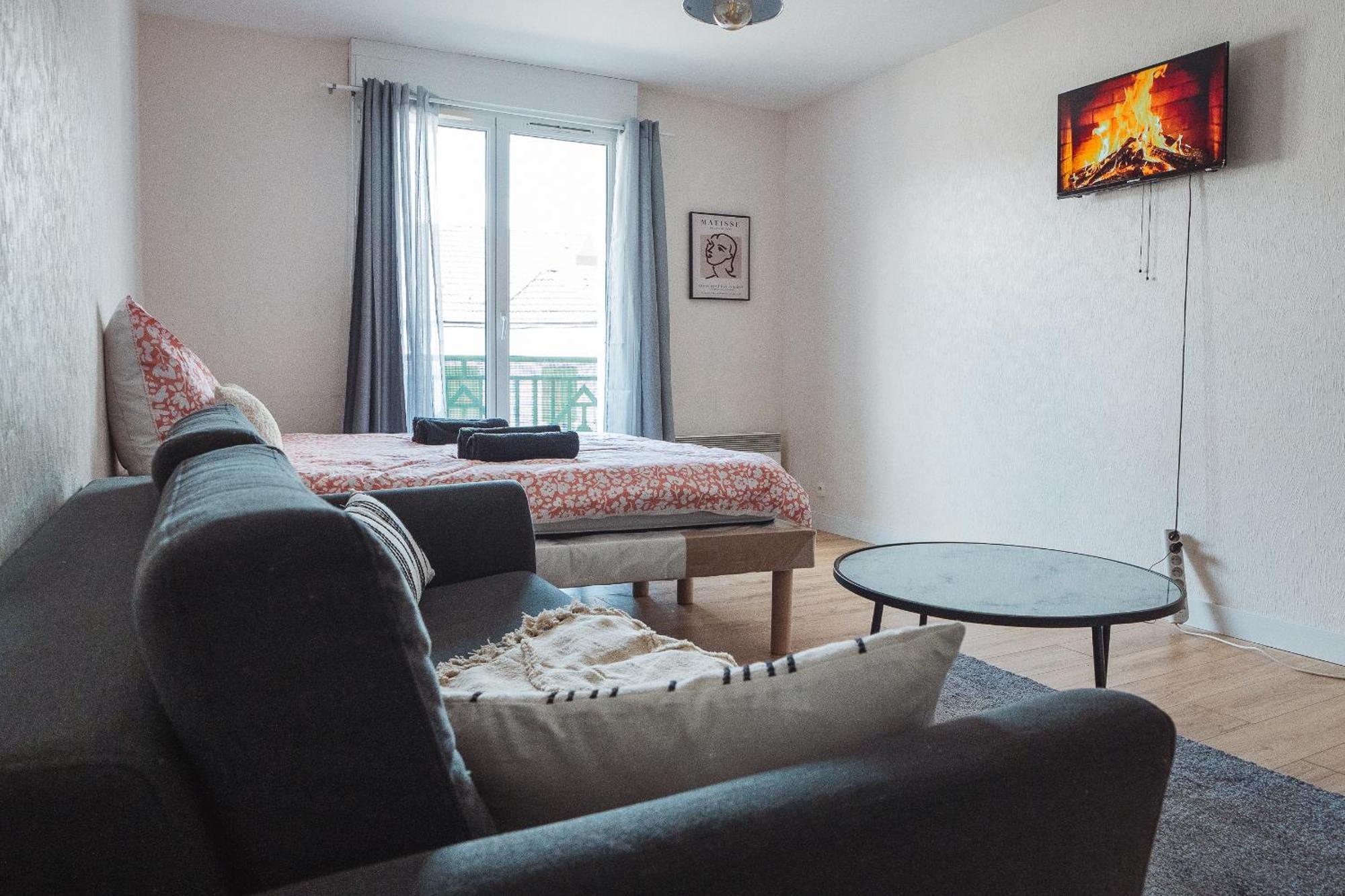 דירות Esbly Cosy Studio Entre Paris Et Disneyland Paris מראה חיצוני תמונה
